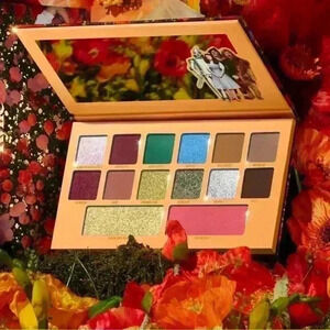 Kylie & wizard of Oz eyeshadow palette